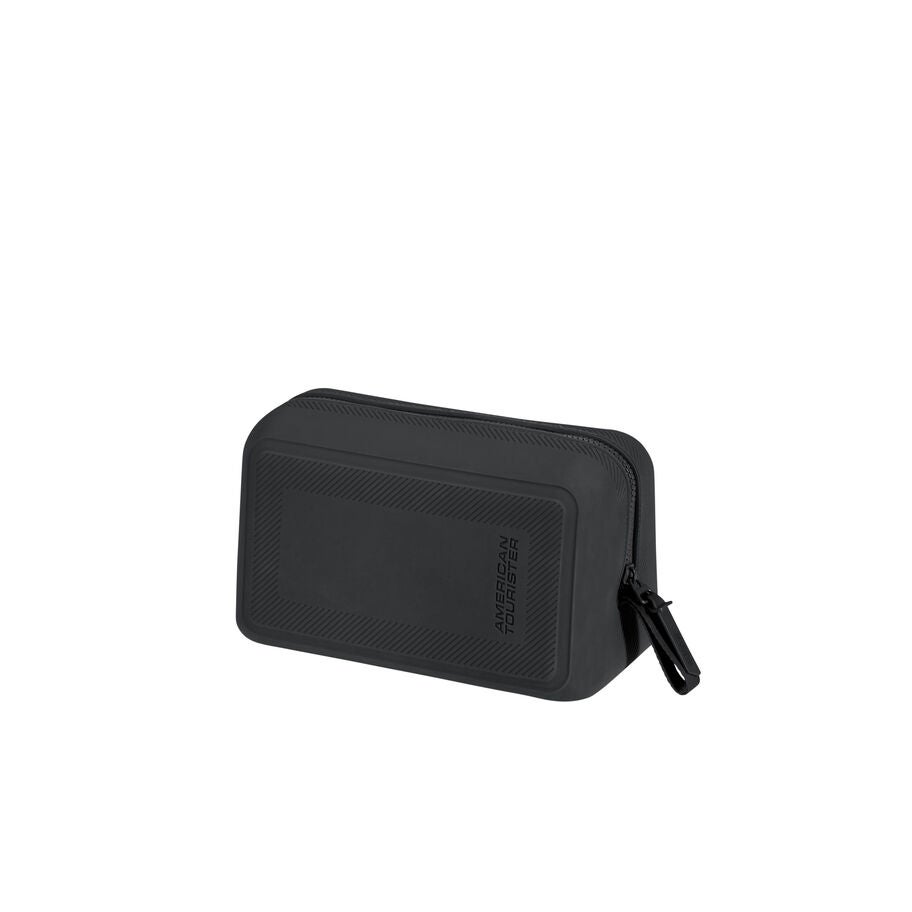 Urban Groove Toiletry Kit in the color Black. image number 0